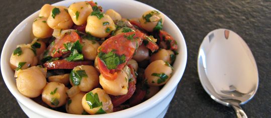 Kichererbsen mit Chorizo