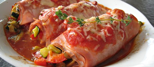Schinken-Cannelloni mit Gemüsefüllung
