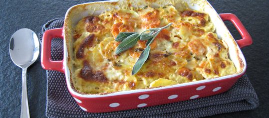 Wurzelgemüsegratin mit Gorgonzola und Salbei