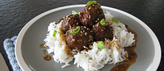 Teriyaki Hackbällchen mit Sesam