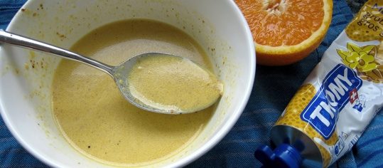 Orangen-Senf-Salatsauce