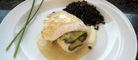 Pangasiusröllchen an Senfsauce