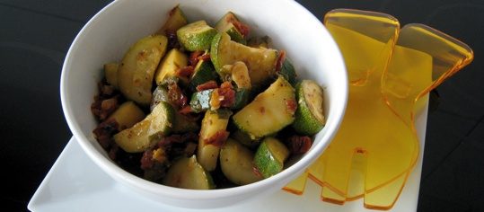 Marinierte Zucchetti mit Dörrtomaten