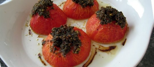 Im Ofen geschmorte Tomaten