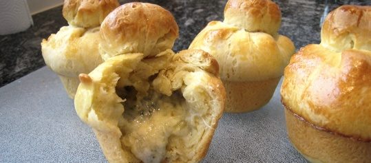 Roquefort-Fondue-Brioches
