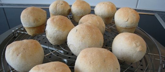Rosmarin-Hüttenkäse-Brötchen