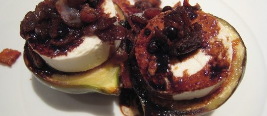 Herbstliche Feigen-Ziegenfrischkäse Vorspeise