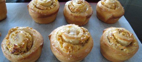 Aprikosen-Mandel-Schnecken