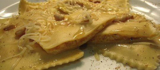 Ravioli mit Kürbis-Rosmarin-Füllung