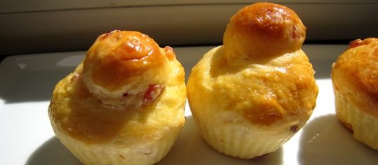 Rohschinken-Brioches