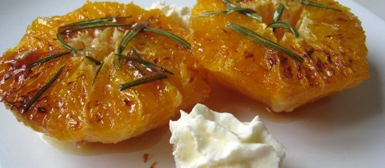 Orangen brûlées mit Rosmarin