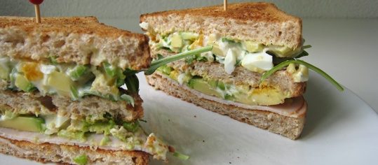 Avocado-Clubsandwich