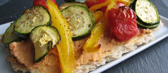 Grillgemüse-Hummus-Tarte