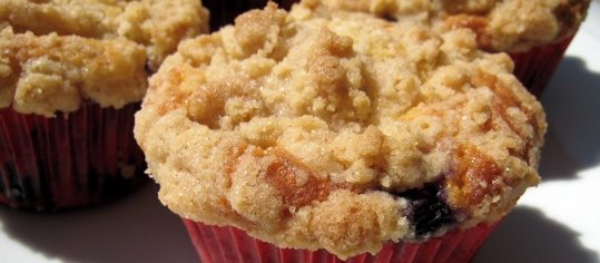 Blueberry-Muffins mit Streuselhaube