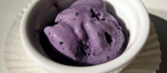 Heidelbeer-Glace