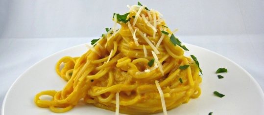 Spaghetti an Kürbis-Ingwer-Sugo
