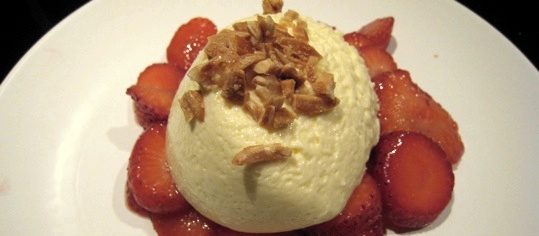 Holunderblüten-Quark-Mousse