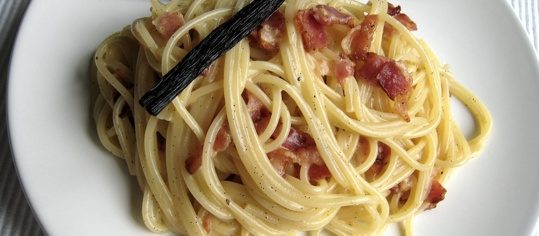 Spaghetti alla carbonara mit Vanille