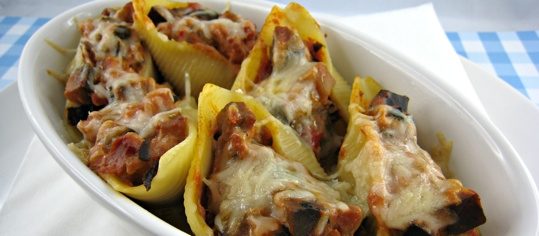 Conchiglioni ripieni alla Norma