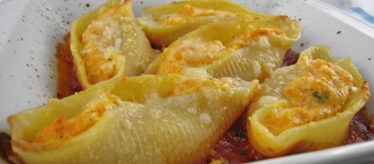 Muschelnudeln mit Ricotta-Rüeblifüllung