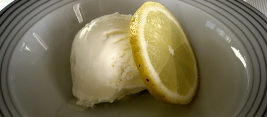 Zitronen-Joghurt Glace