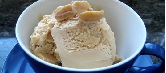 Erdnussbutterglace