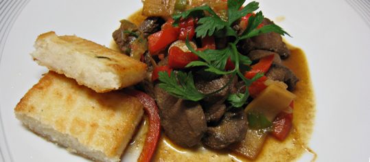 Wildschwein Asia-style mit Kokospolenta
