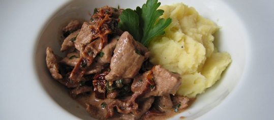 Geschnetzeltes mit Dörrtomaten an Balsamicosauce