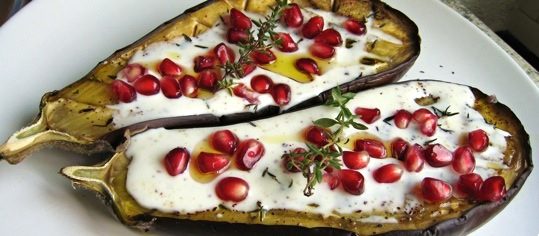 Auberginen mit Buttermilchsauce