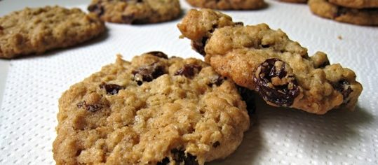 Oatmeal Raisin Cookies