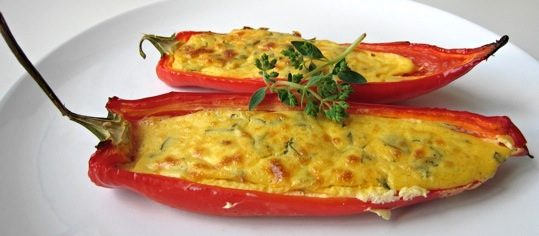 Spitzpeperoni mit Fetafüllung