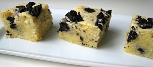 Cookies & Cream Blondies