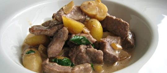 Geschnetzeltes Rindfleisch mit Marroni